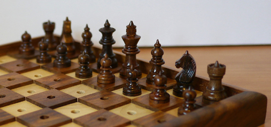 Rollup Thick Leather Chess Case, Mat and Weighted Chess Pieces - ChessBaron Chess  Sets Canada - Call (213) 325 6540