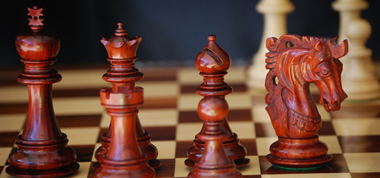 Rollup Thick Leather Chess Case, Mat and Weighted Chess Pieces - ChessBaron Chess Sets Canada - Call (213) 325 6540