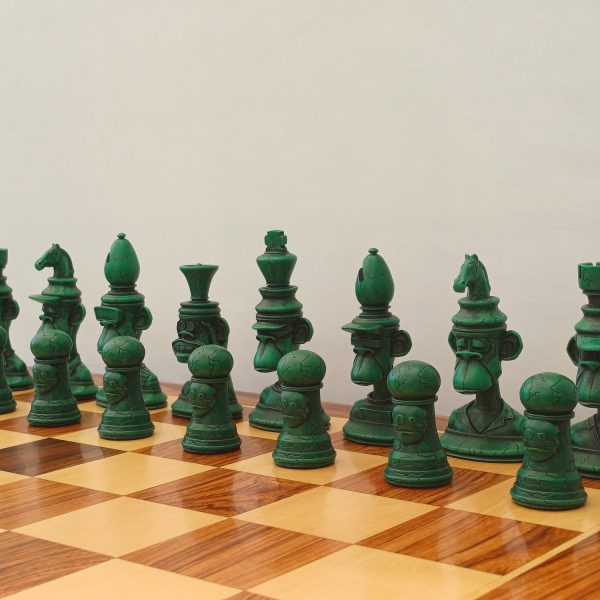 Bored Ape Yacht Club Chess Set – GREEN