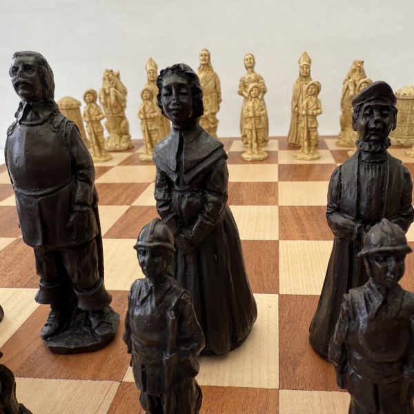 Cavaliers and Roundheads - Dark Brown